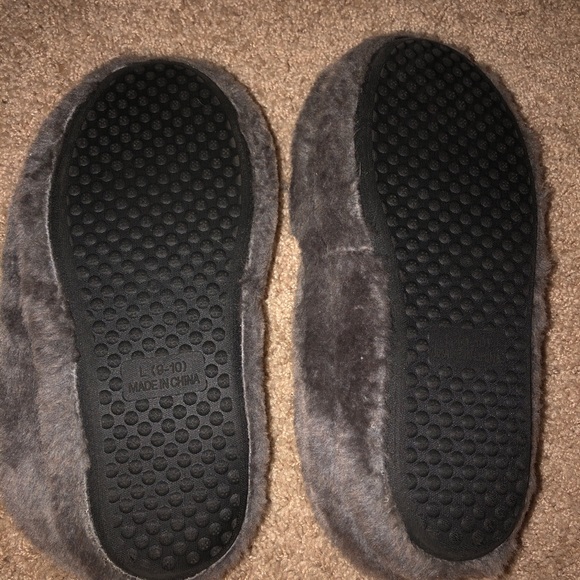 Slippers - Picture 2 of 2